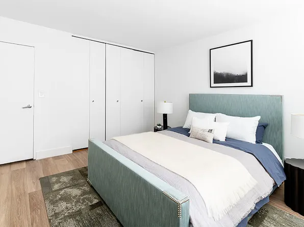 340 East 34th Street image 4 of 11