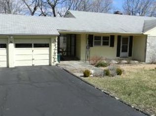 24 Honey Hill Rd, Norwalk, CT 06851