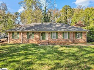 240 Heathwood Dr, Spartanburg, SC 29307