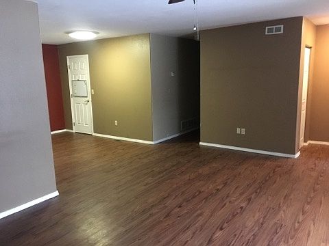 4th image of 3010 Armistice St
