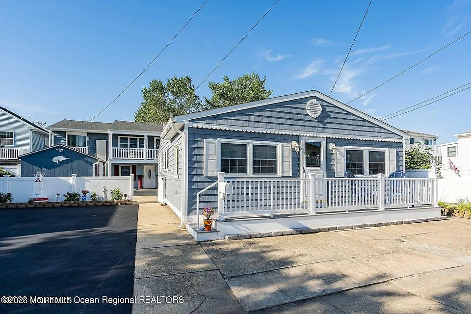 1 bed, 810 sqft, $1,600 — Photo 2
