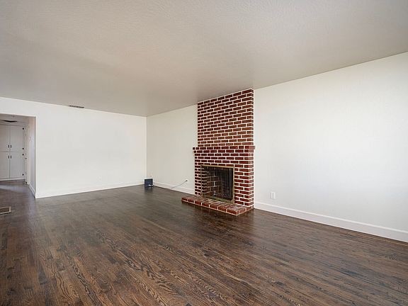 4th image of 1757 Wakefield Way