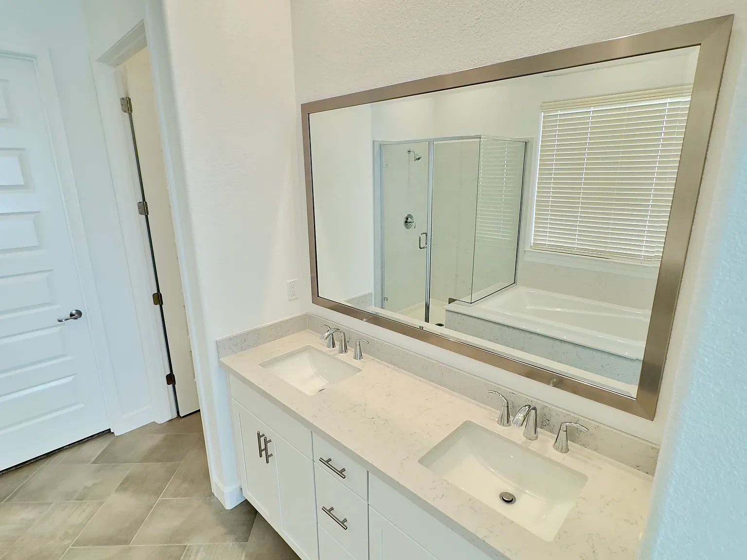 4 bed, 2.5 bath, 2154 sqft, $3,250 — Photo 4