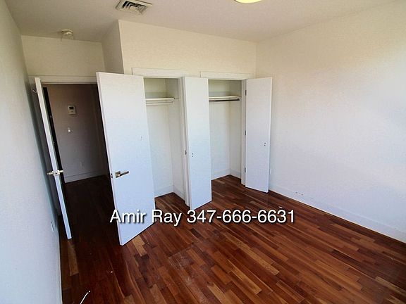 3rd image of 25 Woodbine St #4