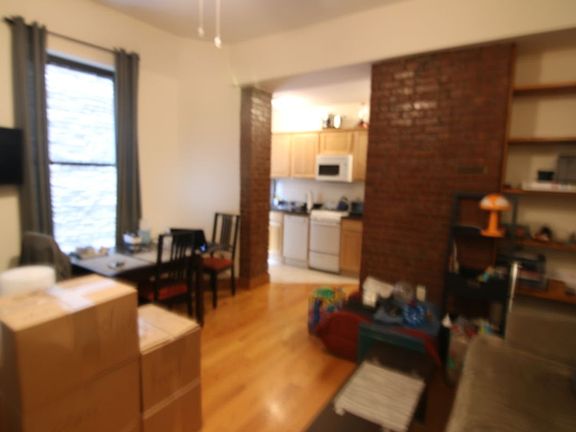 2nd image of 294 W 92nd St APT 3B