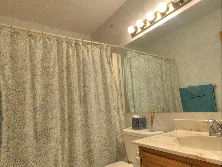 49 Lake Dr #1-M5 — Photo 4