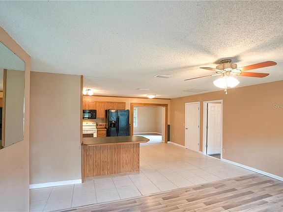 4th image of 417 Dogwood Ave