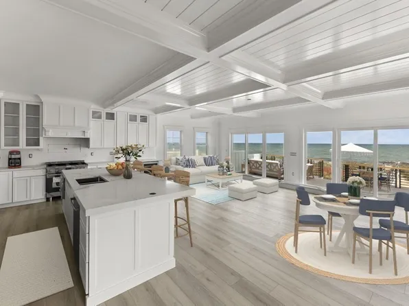 117 Phillips Rd, Bourne, MA 02532