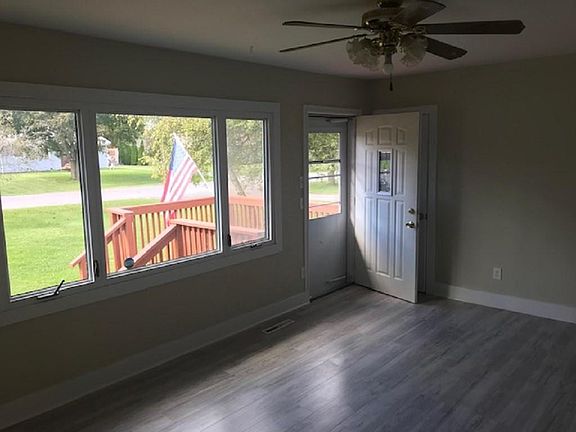 2nd image of 36 Fairlawn Dr
