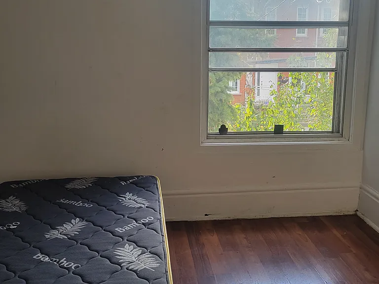 89 Claremont St #2 — Photo 3