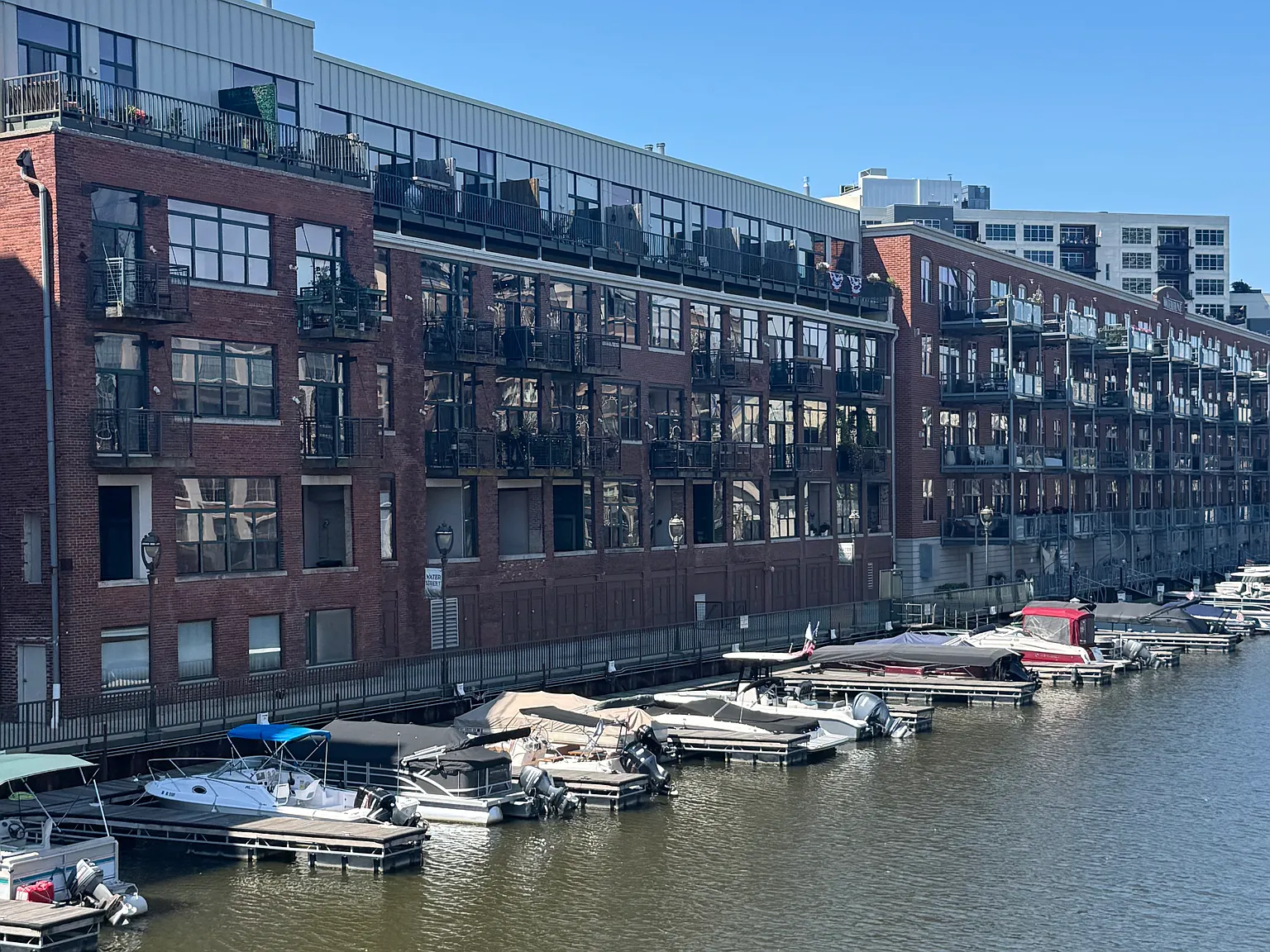 1 bed, 934 sqft, $2,500 — Photo 1