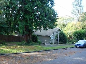 2nd image of 10325 NE 189th St