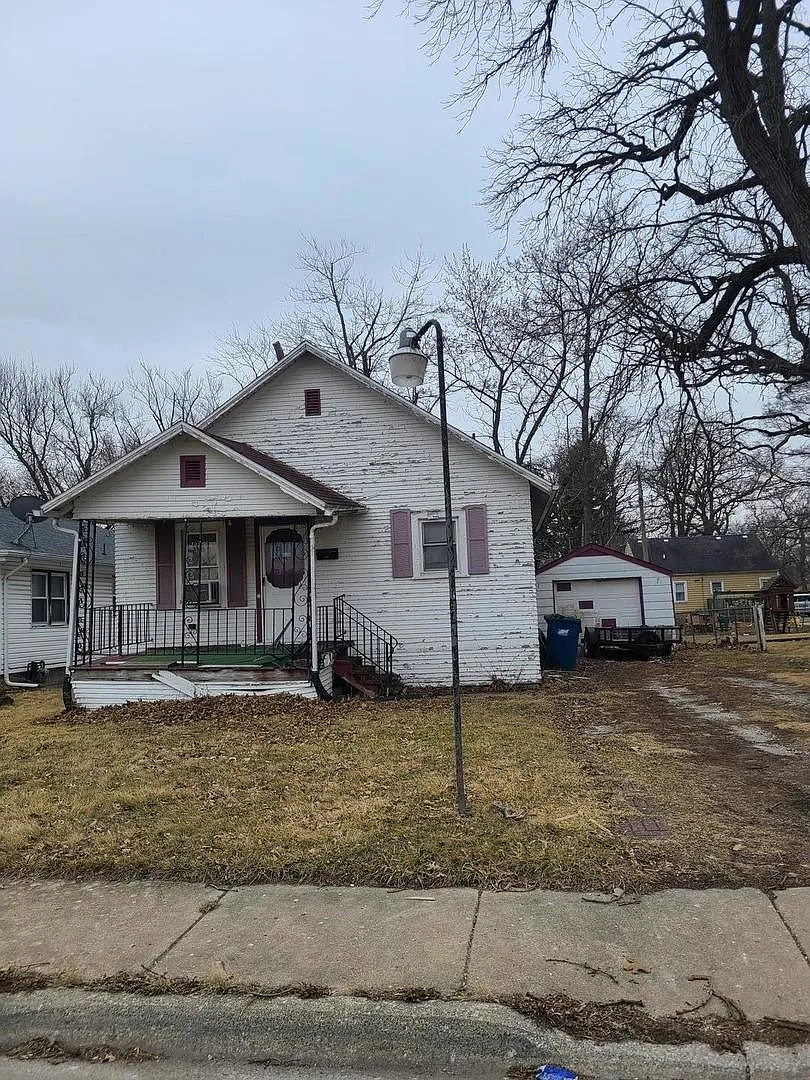 673 Wood Ct photo 1