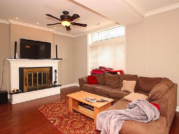 4th image of 3514 N Wilton Ave #3M