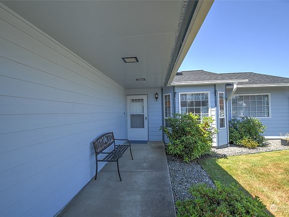 2nd image of 3320 Tiger Lane