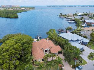 834 Cal Cove Dr, Fort Myers, FL 33919