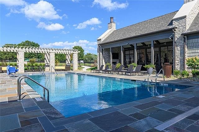 2nd image of 9305 Linden Reserve Dr
