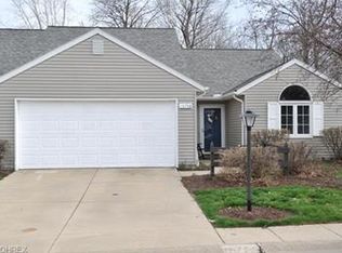 15750 Grosse Pointe Oval, Strongsville, OH