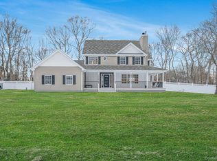 7 Sander Court, Middle Island, NY 11953