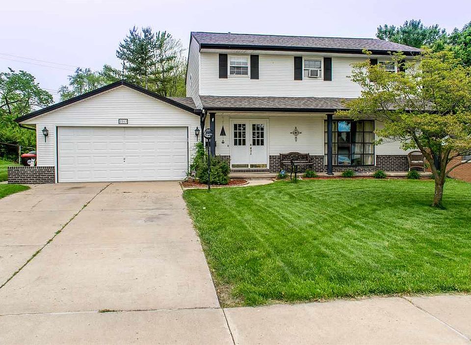 1st image of 2217 W Wagner Ln