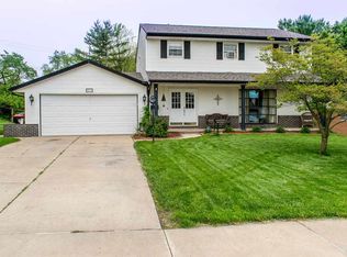 2217 W Wagner Ln, Peoria, IL 61615