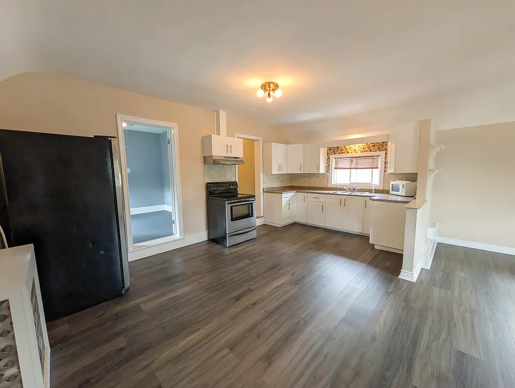 254 Hellems Ave — Photo 1