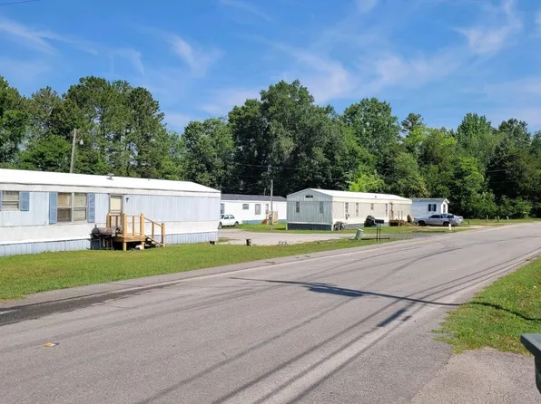 136 Dowdy St, Eastover, SC 29044