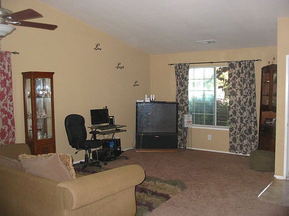 3rd image of 7019 Royal Links Dr