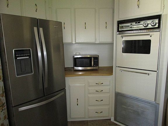 4th image of 1015 Sunlakeblvd #19