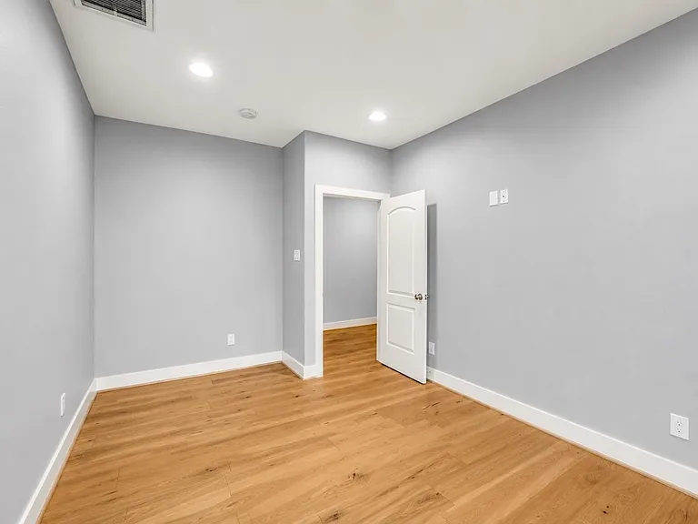 3605 Billingsley St #B — Photo 24