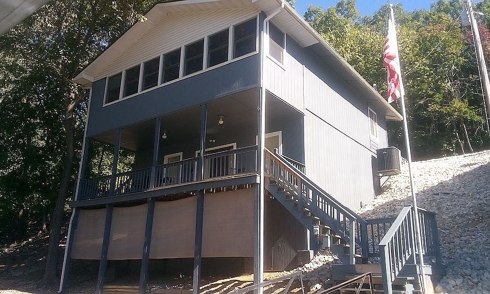 1st image of 130 Hook Ln