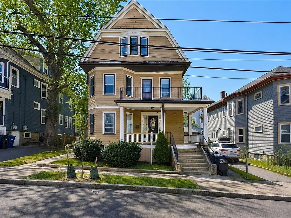28 Sunset Rd #1