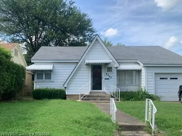 2307 S M St, Fort Smith, AR 72901