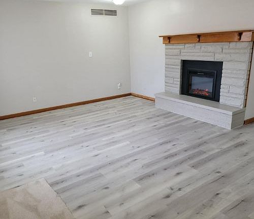 5th image of 5450 Lincoln St