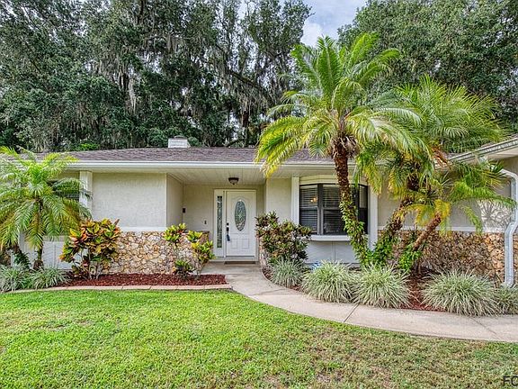 4th image of 3480 Country Walk Dr
