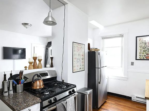 5th image of 195 Hampshire St #2