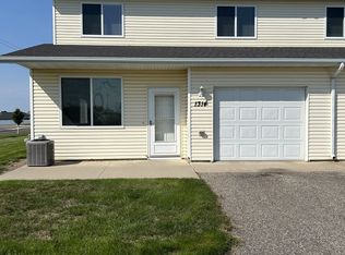 1314 31st Ave SE, Minot, ND 58701