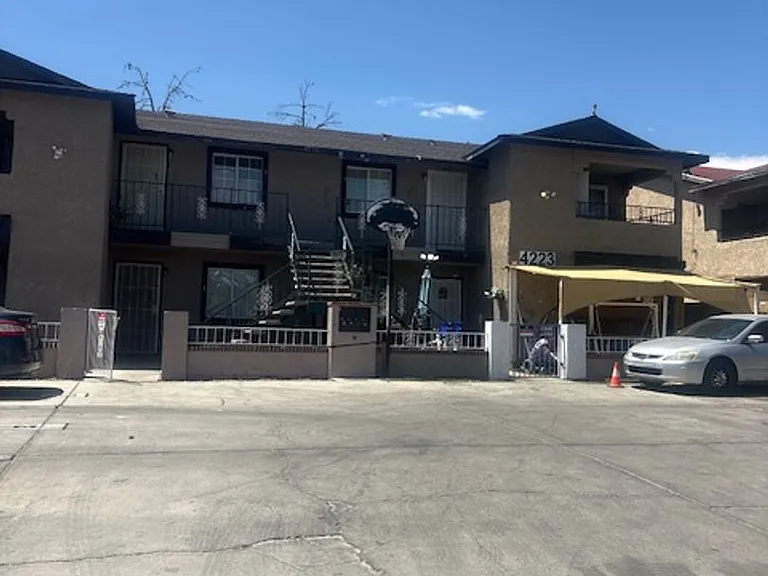 4223 Zavala St — Photo 1
