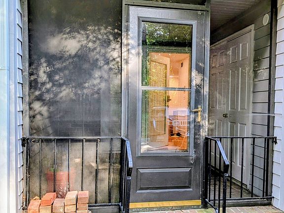 2nd image of 6700 Roswell Rd Unit 7A