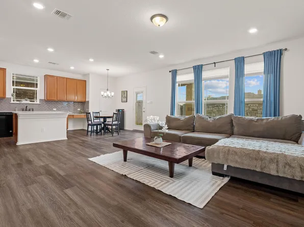 209 Sage Derby Dr, Hutto, TX 78634