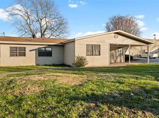 702 W End St, Springdale, AR 72762