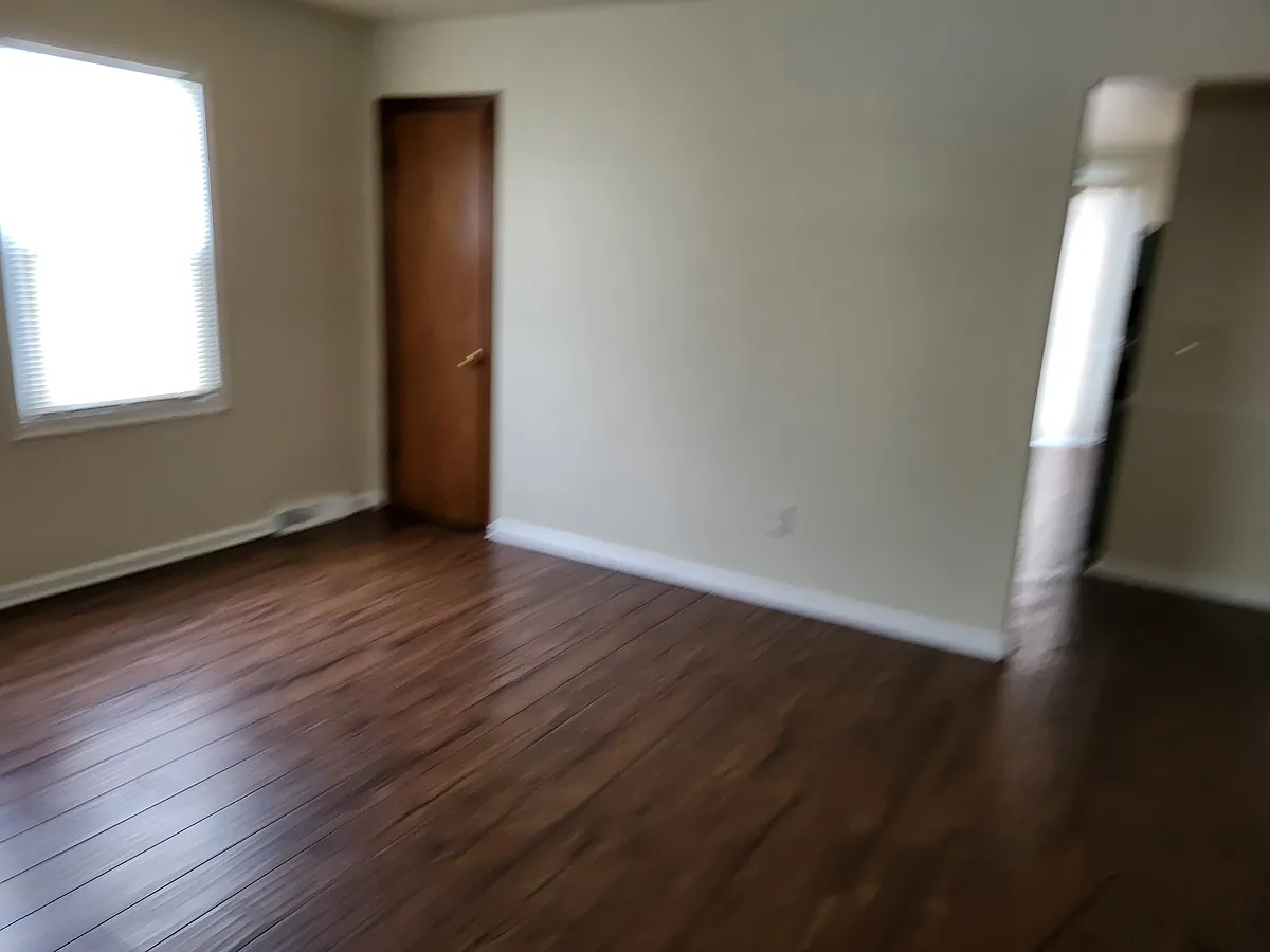 Building Photo - 5867 Ridgebrook Dr SE