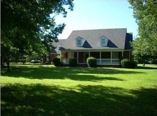 1310 Forest Oaks Ln, Tuscaloosa, AL 35406