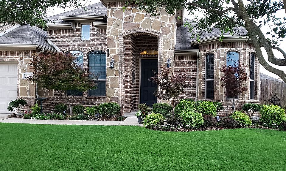 1st image of 106 Manor Ln