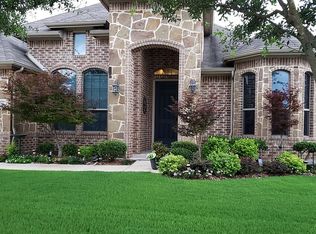 106 Manor Ln, Waxahachie, TX 75165
