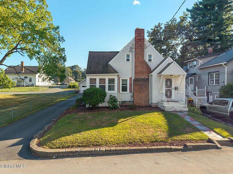 2nd image of 24 Purtell Avenue