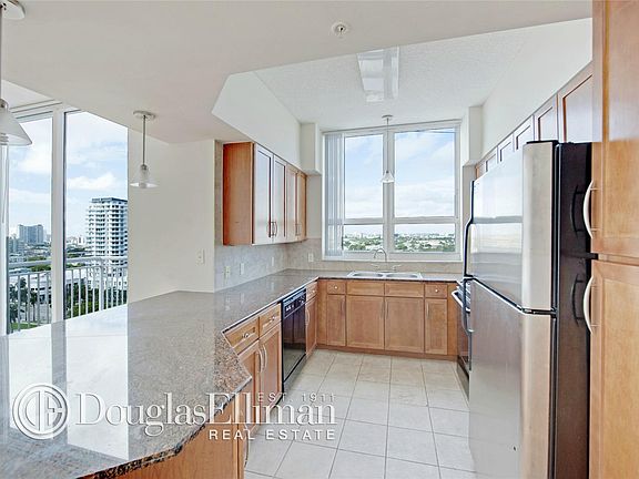 5th image of 2000 N Bayshore Dr APT 1602