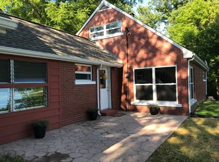 2043 Llewellyn Rd, Belleville, IL 62223