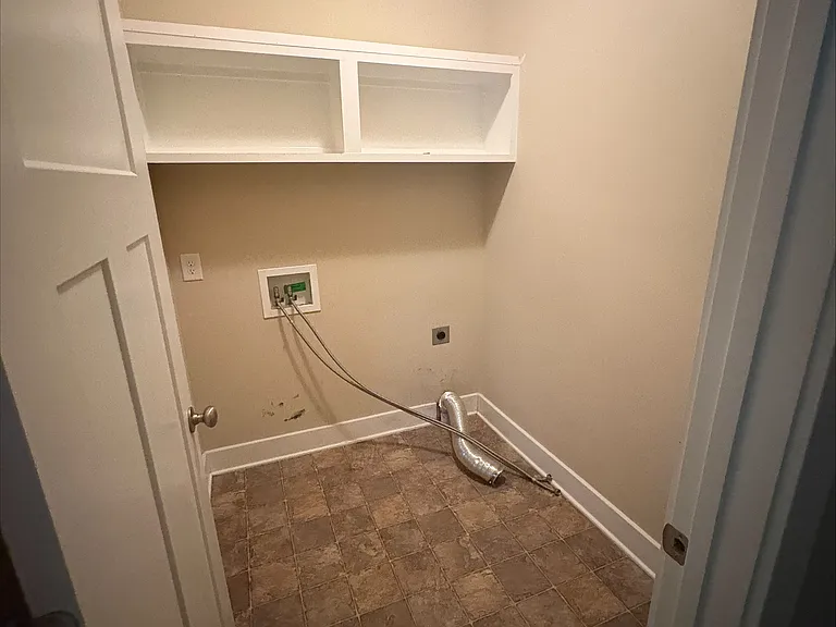 3001 Foust Dr — Photo 9