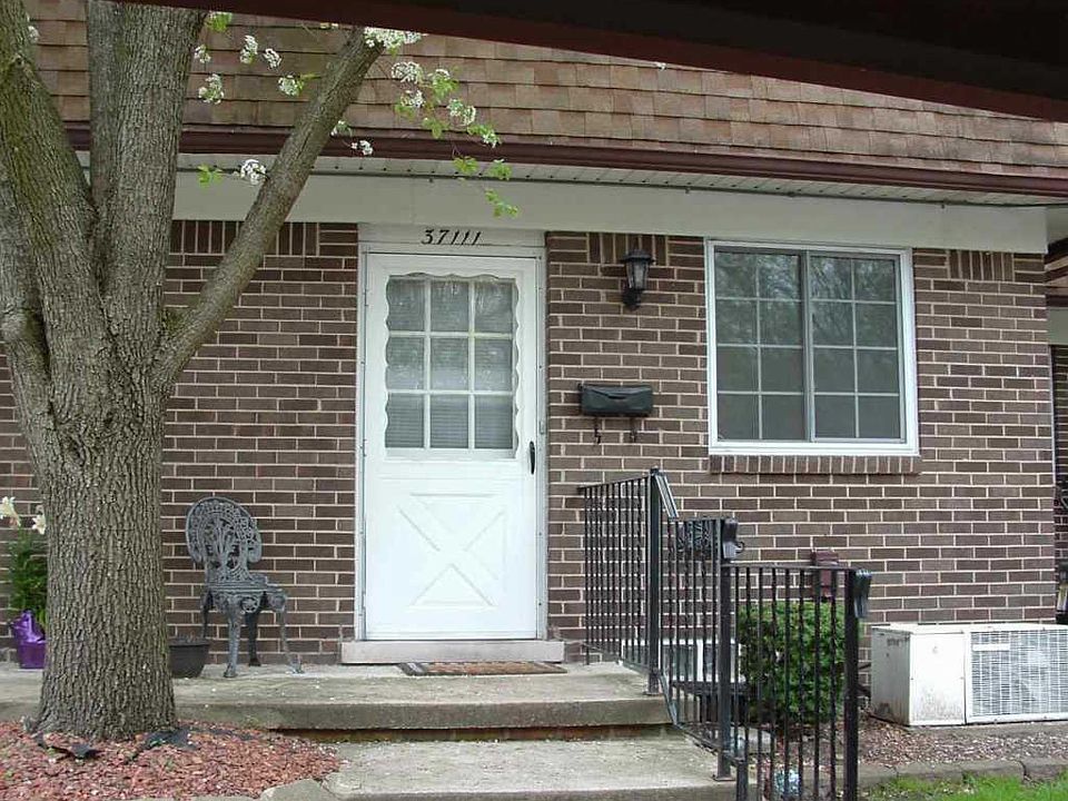 1st image of 37111 E Aragona Dr